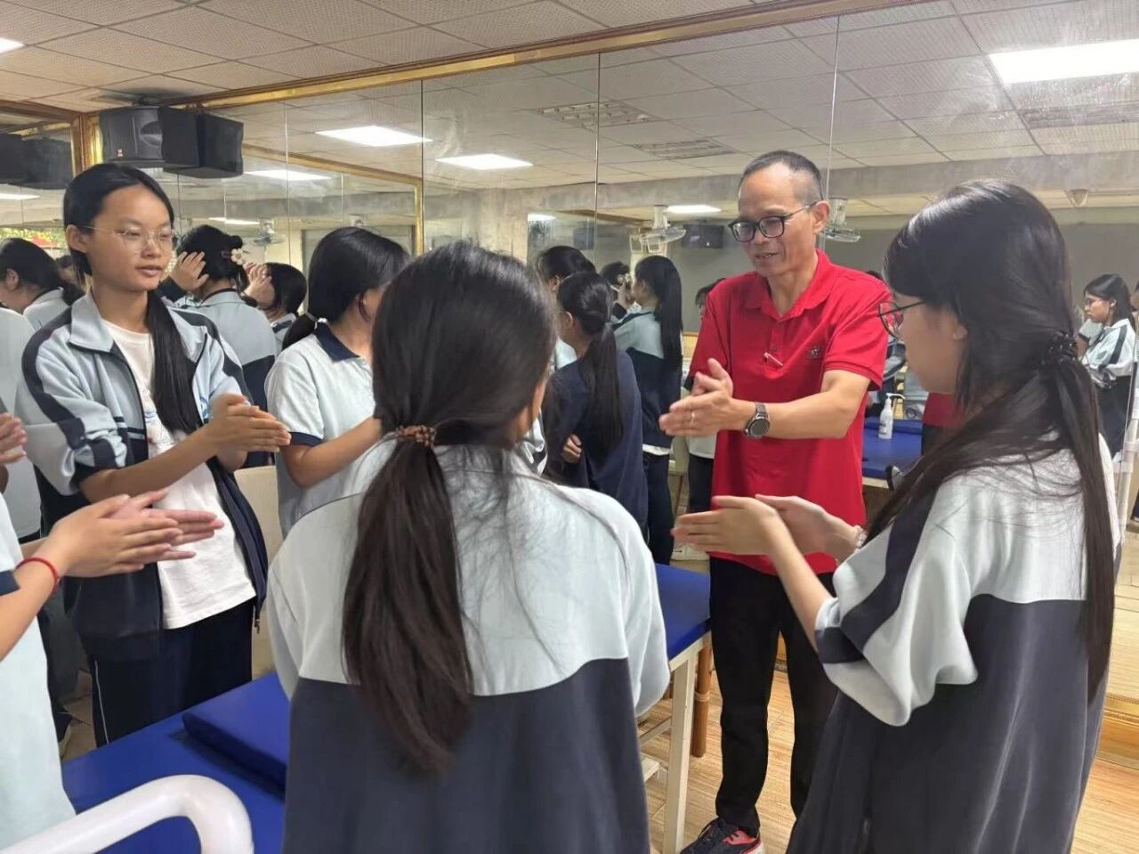医路领航，技能赋能｜福建攀宇科技举办医药专业技能公开课助力职校生备战学考(图9)