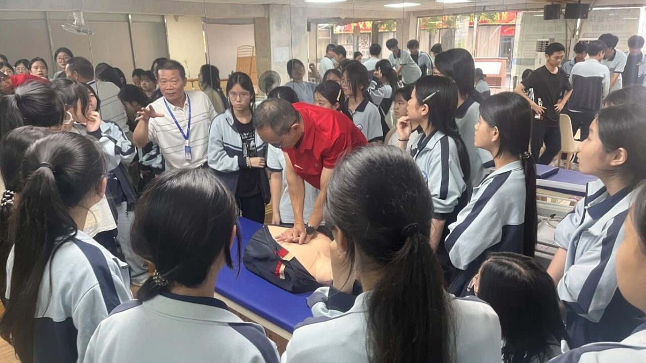 医路领航，技能赋能｜福建攀宇科技举办医药专业技能公开课助力职校生备战学考(图8)