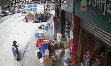 嬉戏打闹.gif
