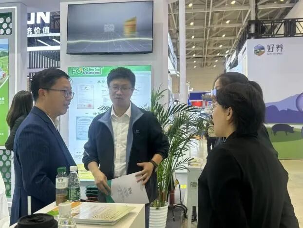 胰招制胜，酶得说| 上海欧耐施圆满收官2025年中国饲料工业展