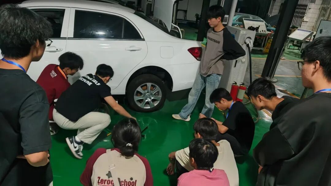 汽车爱好者协会.jpg
