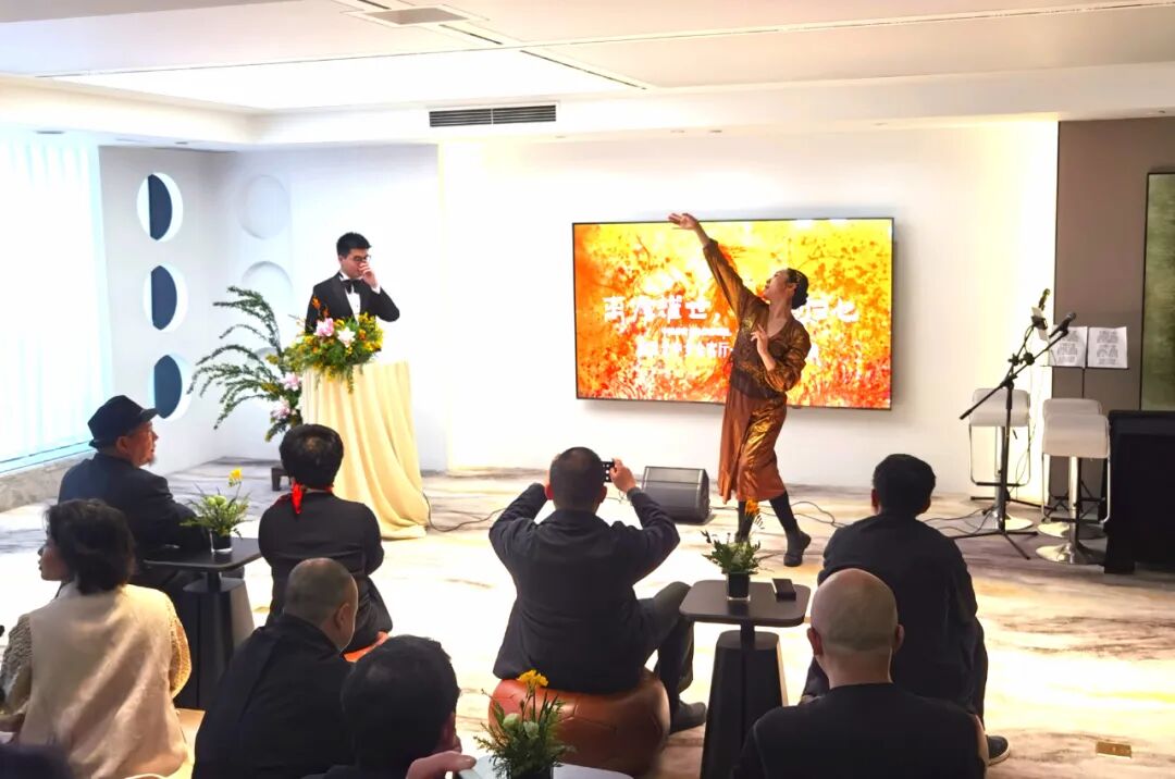 “中女会客厅安悦会”在成都高新区隆重启幕(图7)