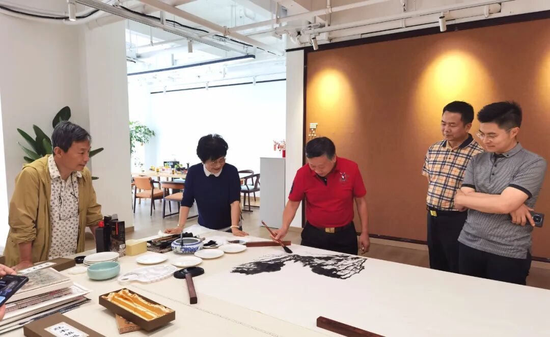 活动‖ 彩笔绘蓝图 匠心筑艺室红叶斋工作室落成启动(图3)