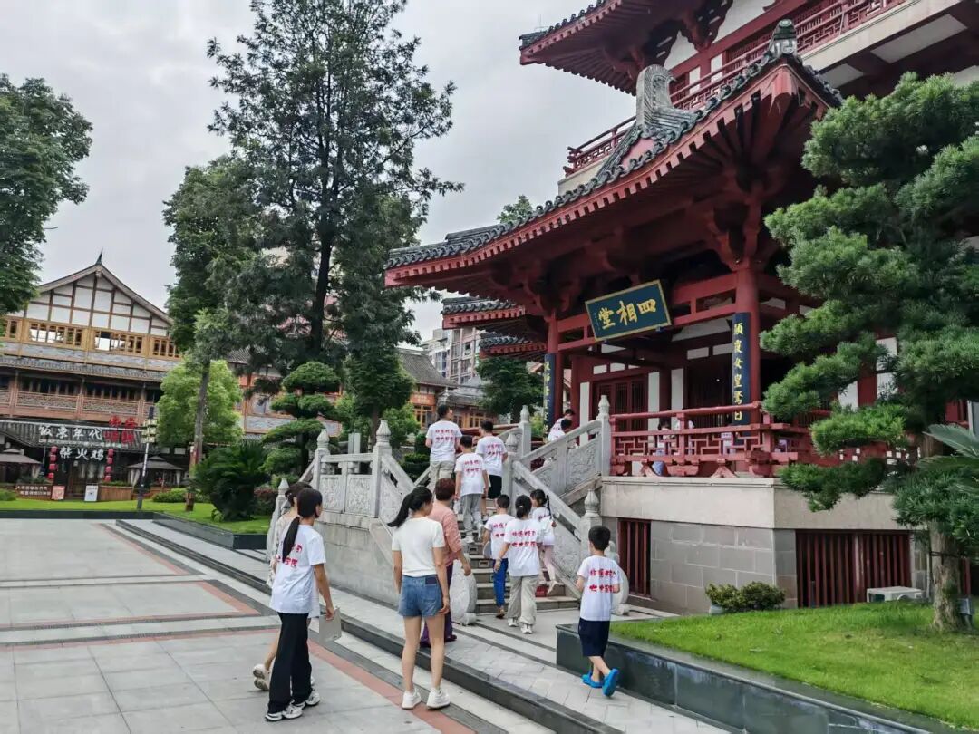 唐风蜀韵景区迎接“未来少年夏令营”小朋友的到来(图2)