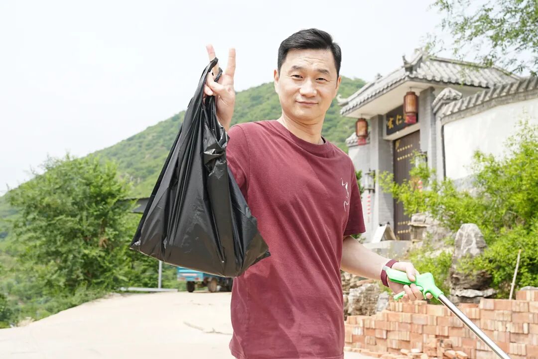 净美自然·益起同行｜兰格公司环保捡拾公益活动圆满举行