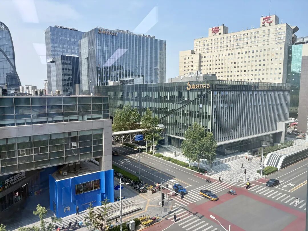 我们搬家啦！华商基业总部入驻中钢国际广场，开启全新篇章！