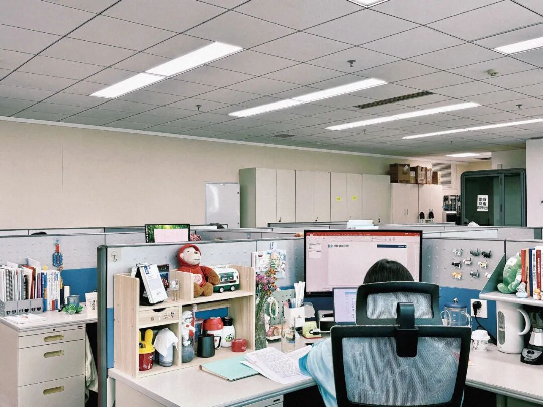 我们搬家啦！华商基业总部入驻中钢国际广场，开启全新篇章！