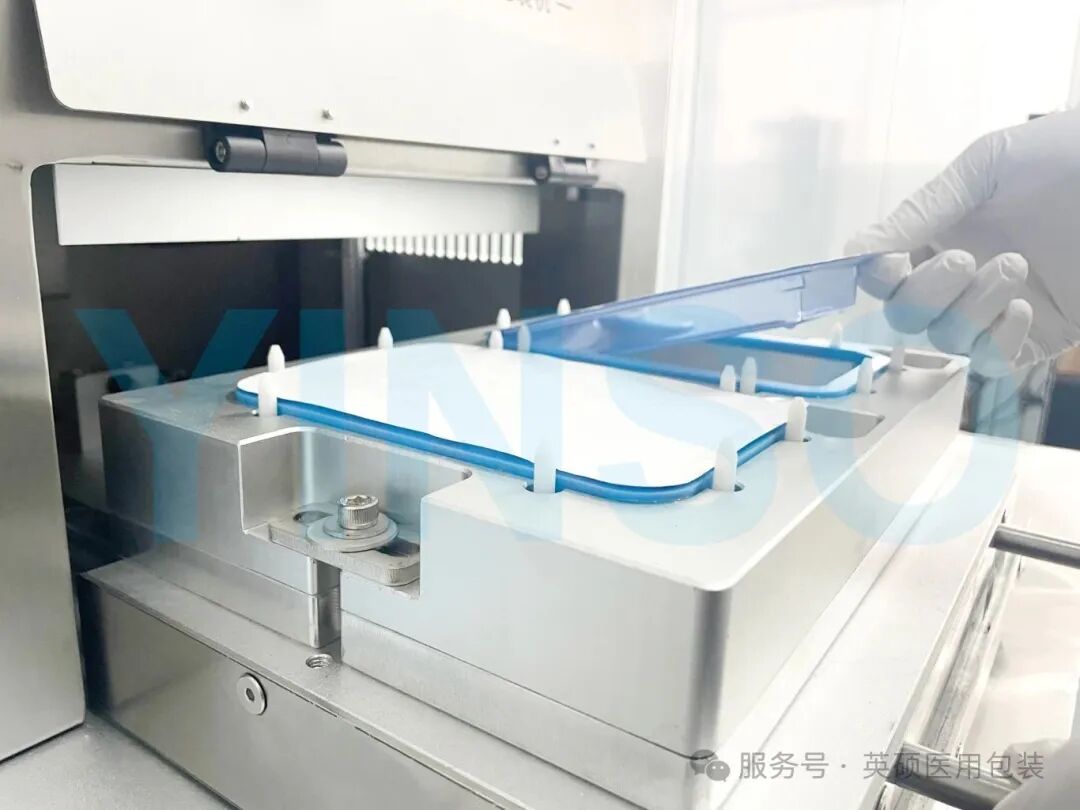 Sealing-Machine-&-Sealing-molds.jpg