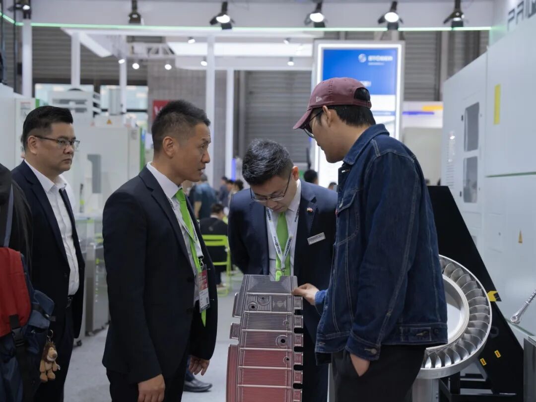 泓坚机械（东莞）有限公司