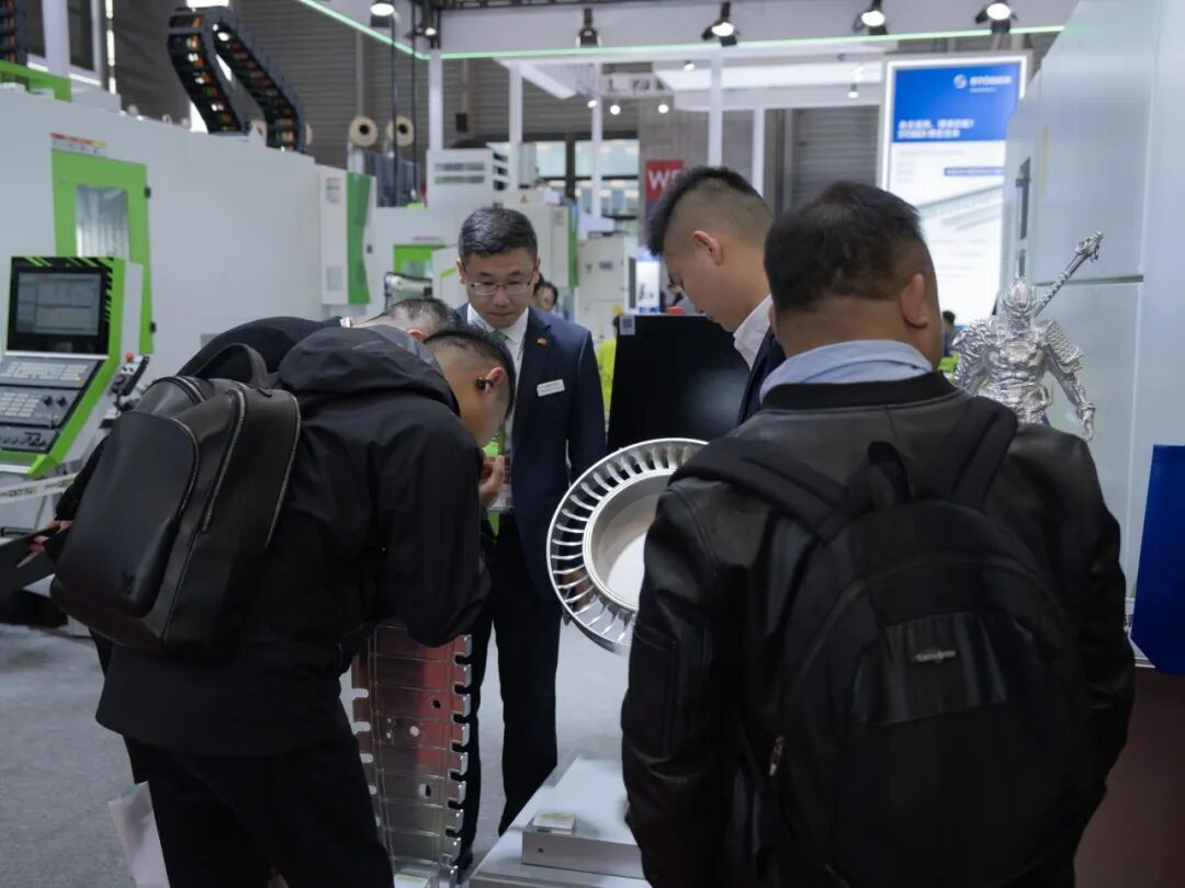 泓坚机械（东莞）有限公司