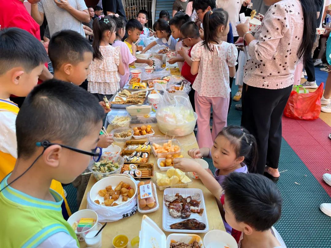 父亲节幼儿园厨艺大赛翻车现场