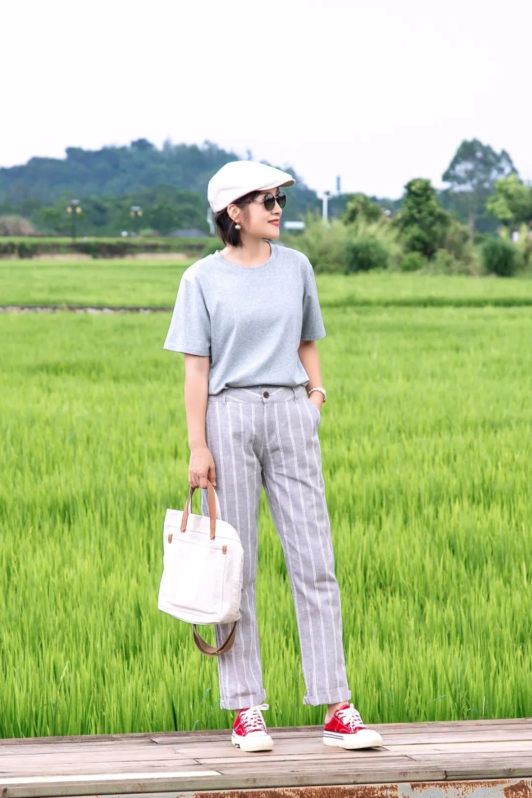 扇扇风解锁夏日凉感穿搭