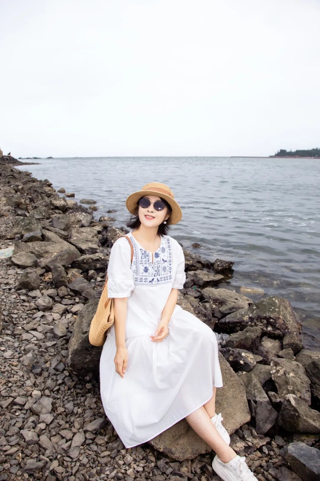 扇扇风解锁夏日凉感穿搭