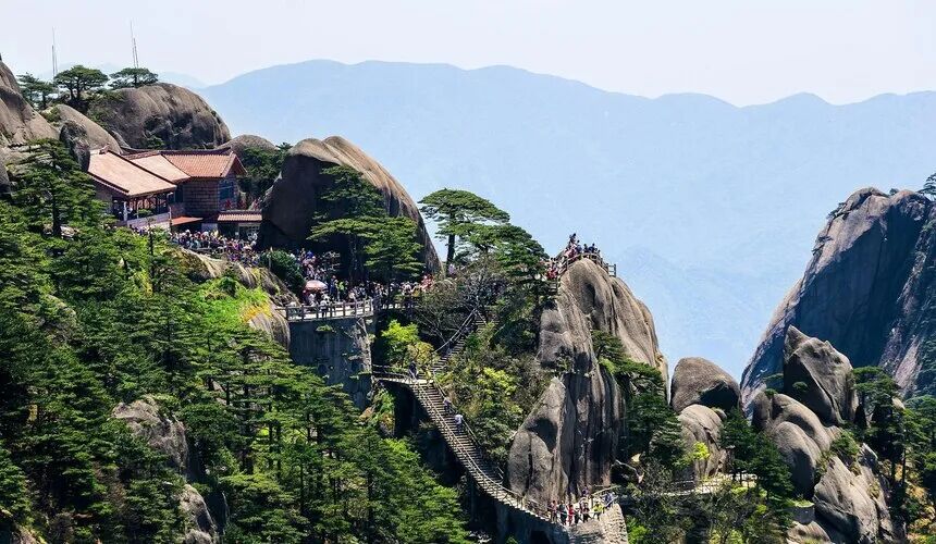 Golden Week 2026 China ： 12 Hidden Gems & Scenic Spots