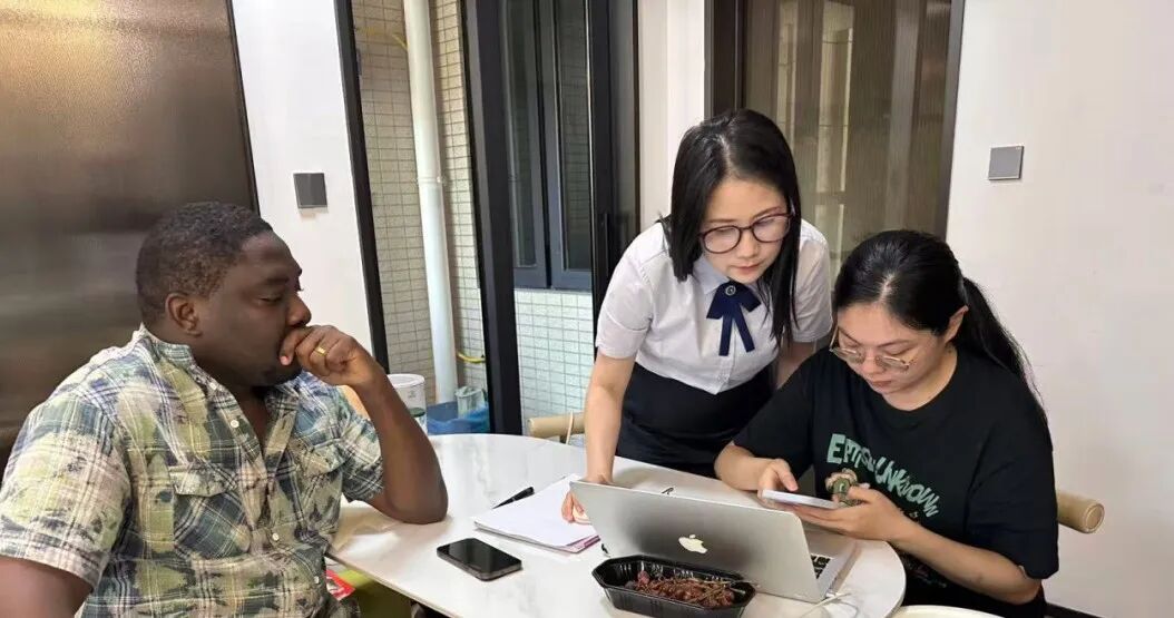 一面锦旗一份情 漳州“小窗口”用实干践初心