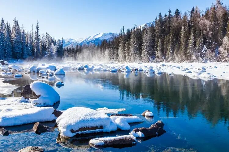 喀納斯湖門票【2025】- 預約、開放時間、評論及資訊| Trip.com