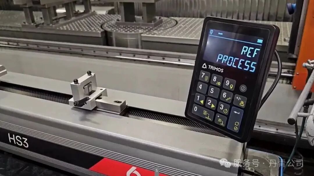 瑞士丹青新品發(fā)布：TRIMOS HS3測(cè)長(zhǎng)機(jī)：車間與實(shí)驗(yàn)室的精準(zhǔn)校準(zhǔn)利器