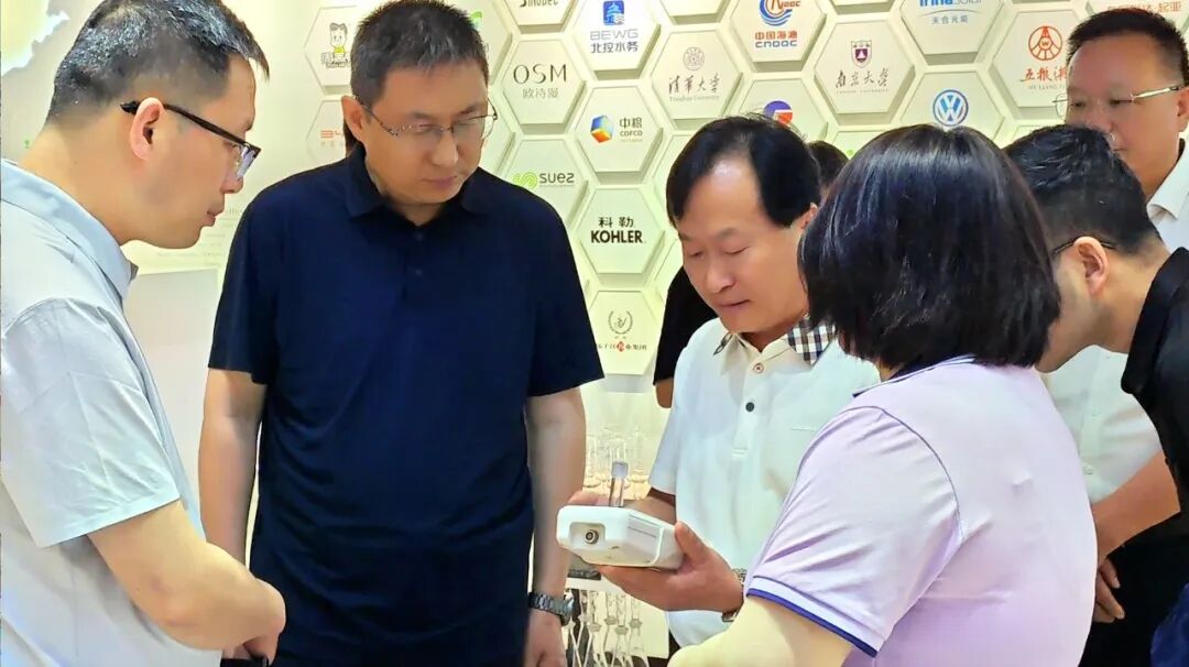 热烈欢迎甘肃省甘谷县许县长一行莅临盛奥华考察指导