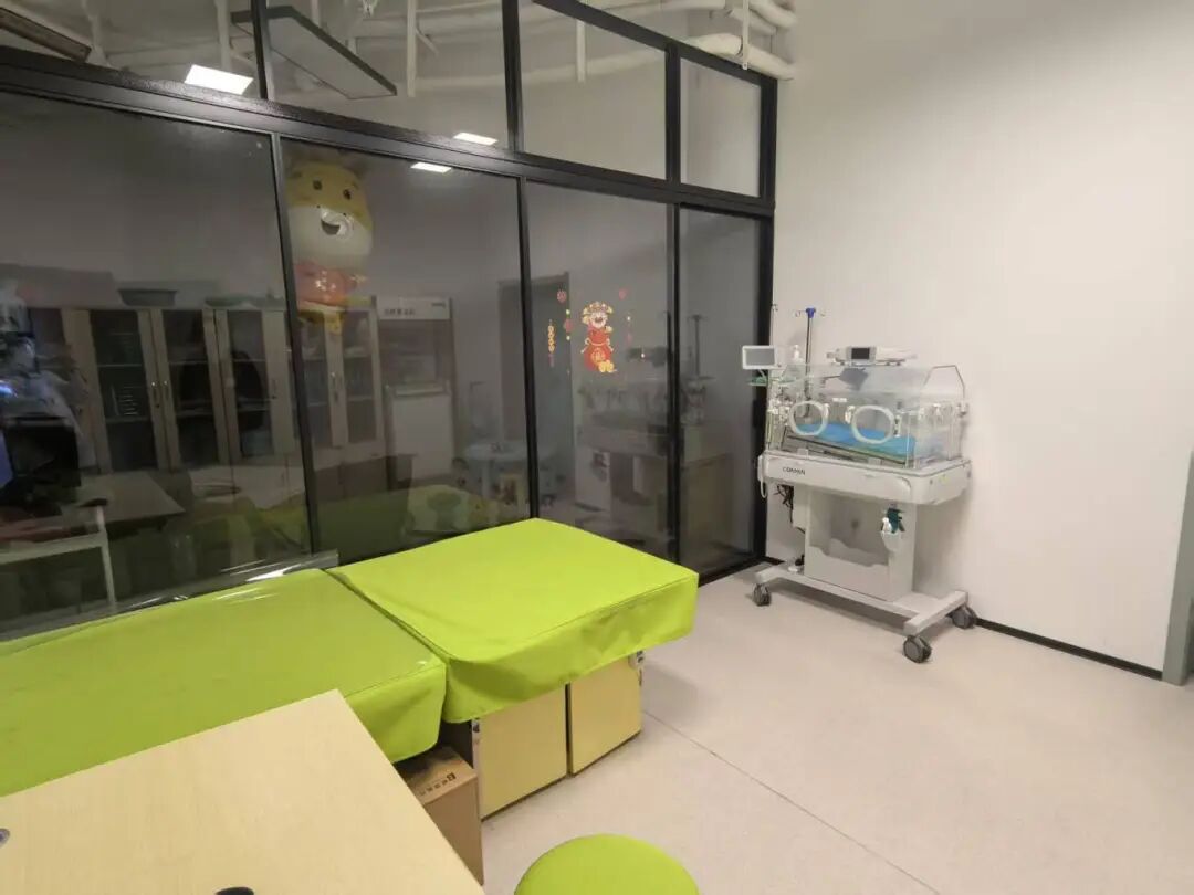 4006B光疗怎么用黄疸宝宝不用愁，日间光疗轻松“退黄”——儿保门诊日间光疗服务暖心上线！_https://www.jmylbn.com_新闻资讯_第3张