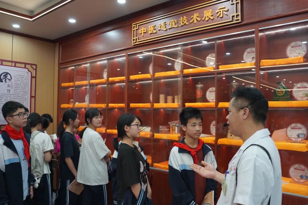 宾阳中医院牙科怎么样【院讯】传承中医国粹 助力健康校园│我院走进宾阳县思恩民族中学开展中医药文化进校园活动_https://www.jmylbn.com_新闻资讯_第19张