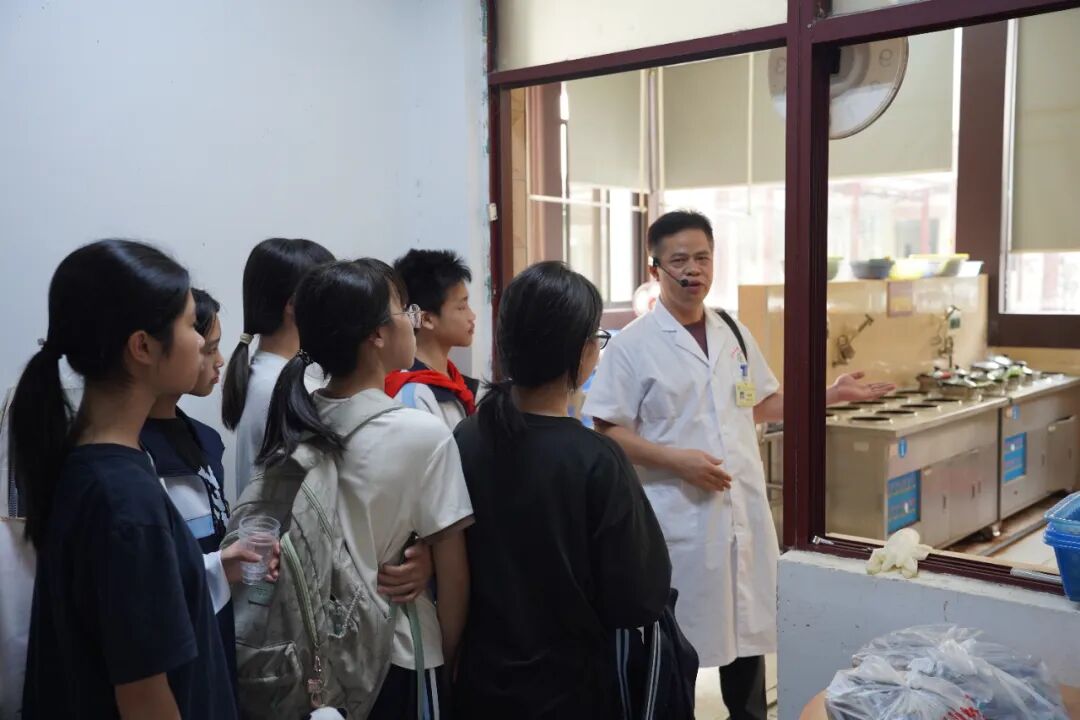 宾阳中医院牙科怎么样【院讯】传承中医国粹 助力健康校园│我院走进宾阳县思恩民族中学开展中医药文化进校园活动_https://www.jmylbn.com_新闻资讯_第20张