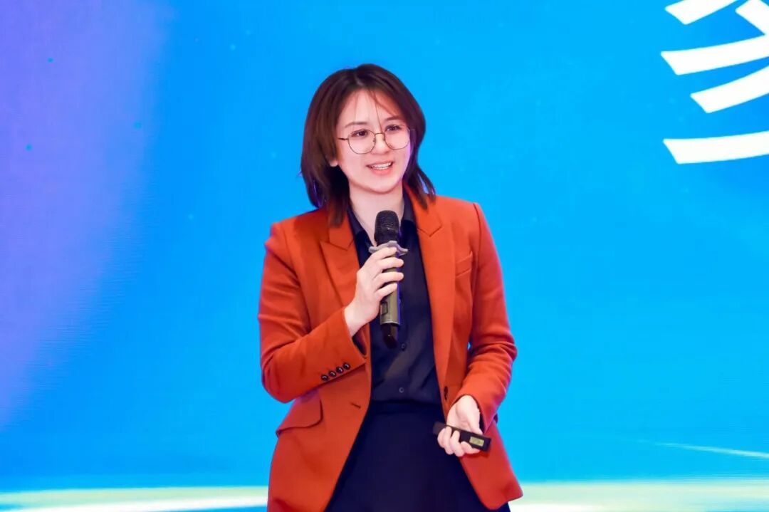 Forge Resilience, Gather Momentum · New Digital-Intelligent Journey