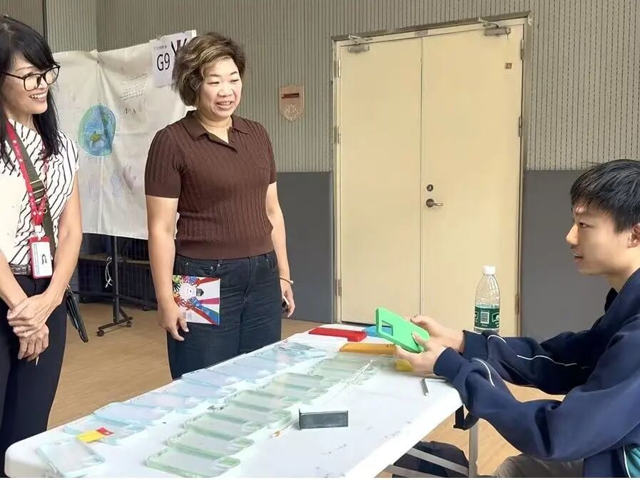 4ed00aec7304a5d2557037d4e20a3def-sz_90470