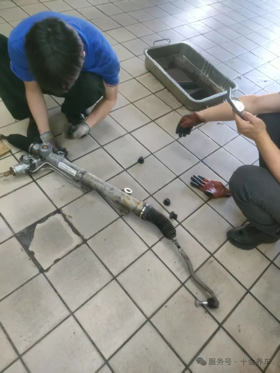 奔驰方向机坏了多少钱一个
