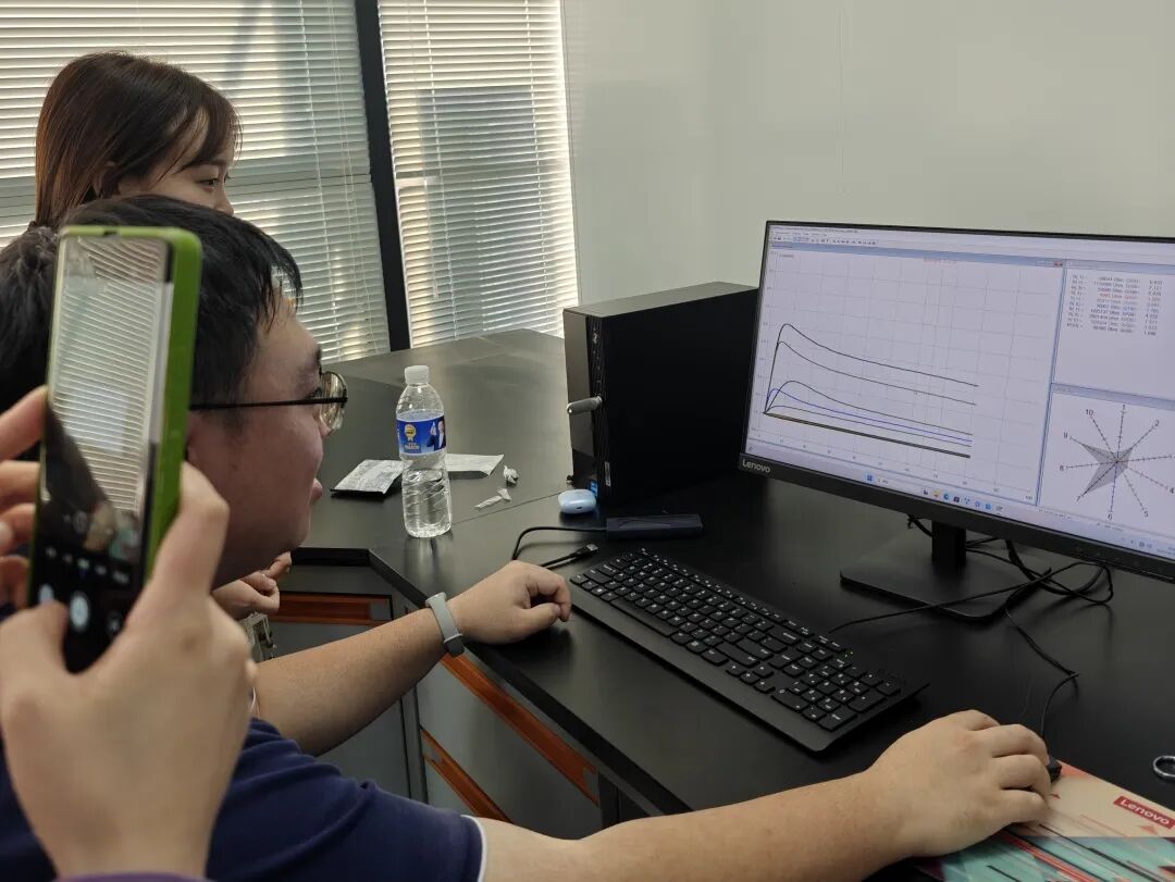 Ƽ˫̼ʵ¹AIRSENSEӱ