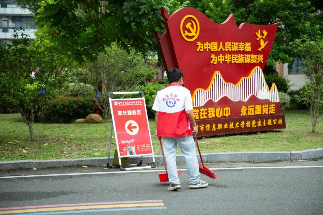 DC7A8774.jpg
