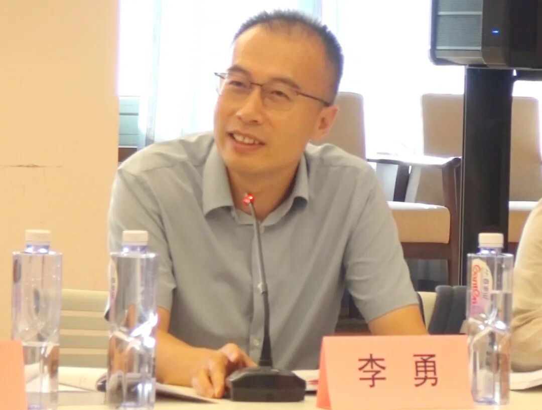 李勇.jpg