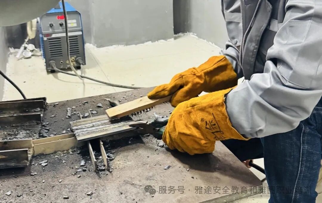 珠海金湾三灶红旗电工焊工考证香洲南屏叉车培训
