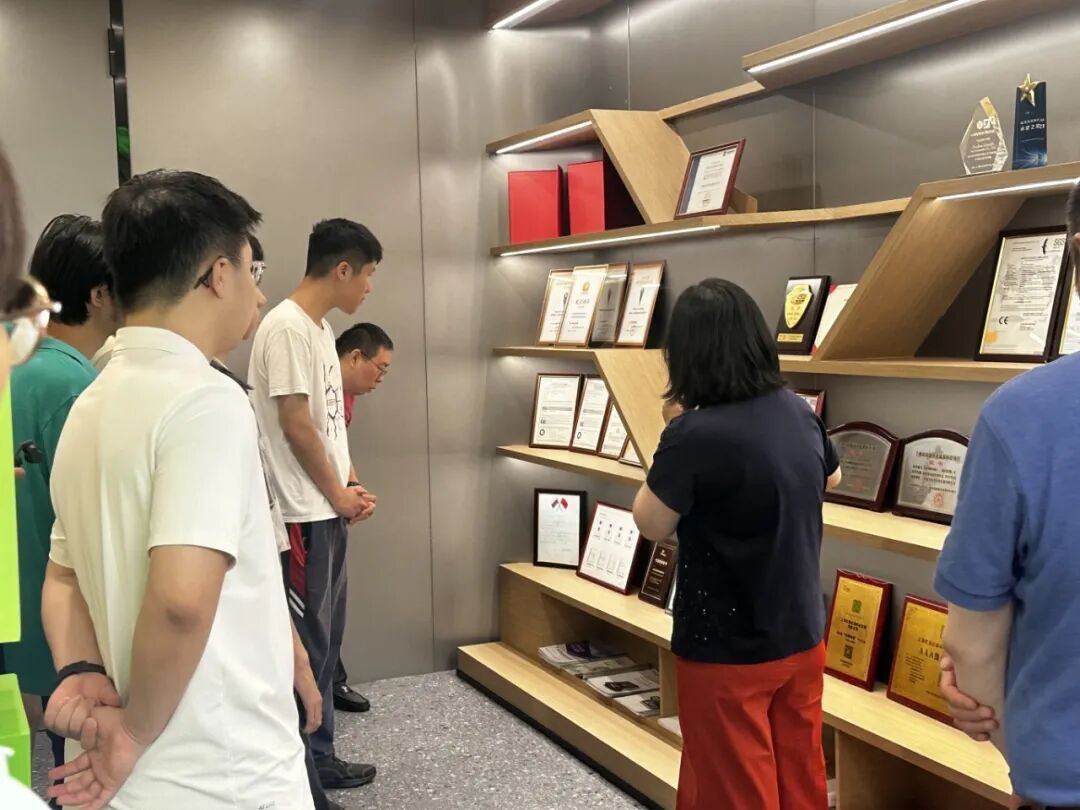 致知穷理，笃行不怠 | 清华学子亲历“等离子体质谱国产化征途