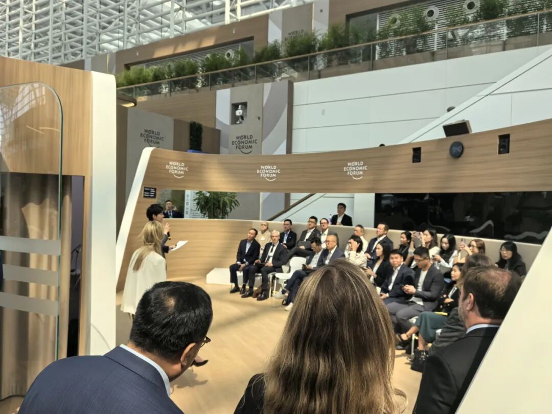 ?迅爾科技董事長李紅鎖受邀參加夏季達(dá)沃斯論壇