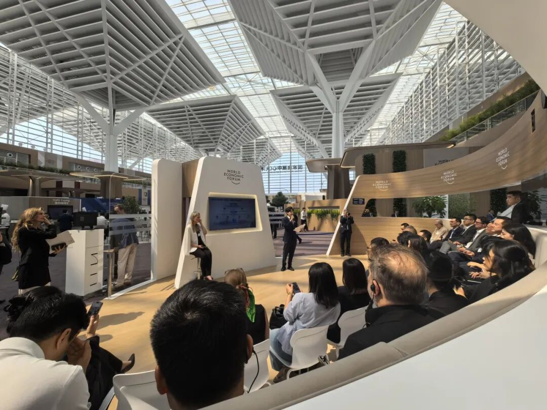 ?迅爾科技董事長李紅鎖受邀參加夏季達(dá)沃斯論壇