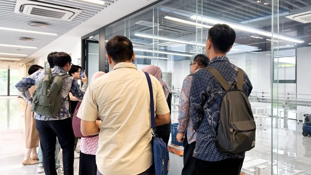 環(huán)保合作加速！印度尼西亞環(huán)境與林業(yè)部代表團(tuán)一行考察聚光科技