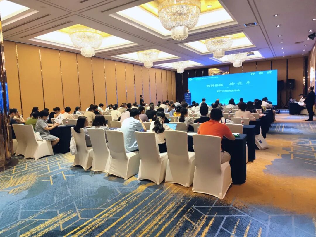 聚焦前沿 賦能未來(lái)——華端生物精彩亮相2025微生物檢測(cè)新進(jìn)展學(xué)術(shù)會(huì)議