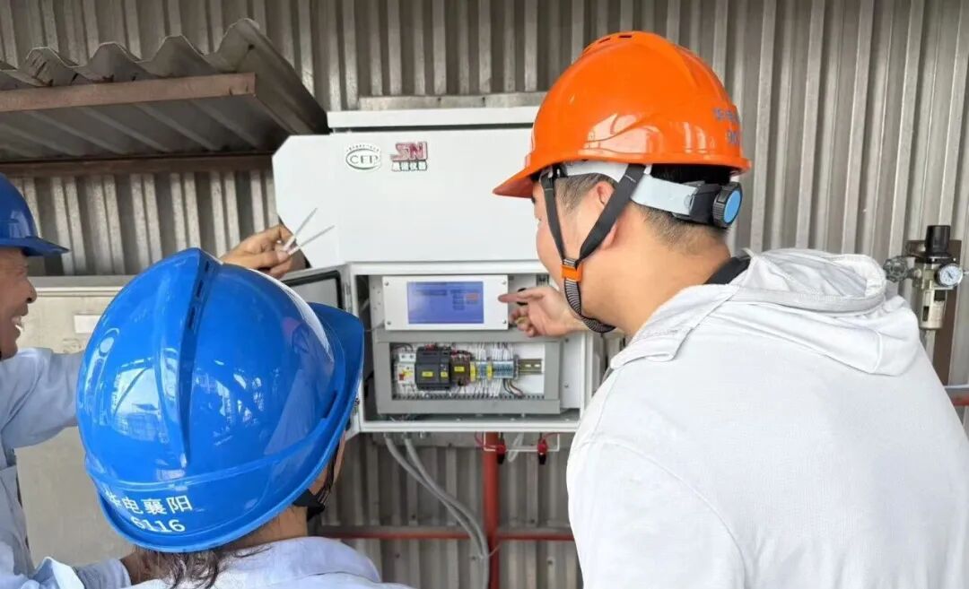 晟諾儀器2套高精度氨逃逸eLAS-100T在湖北華電襄陽發電廠安裝調試完成