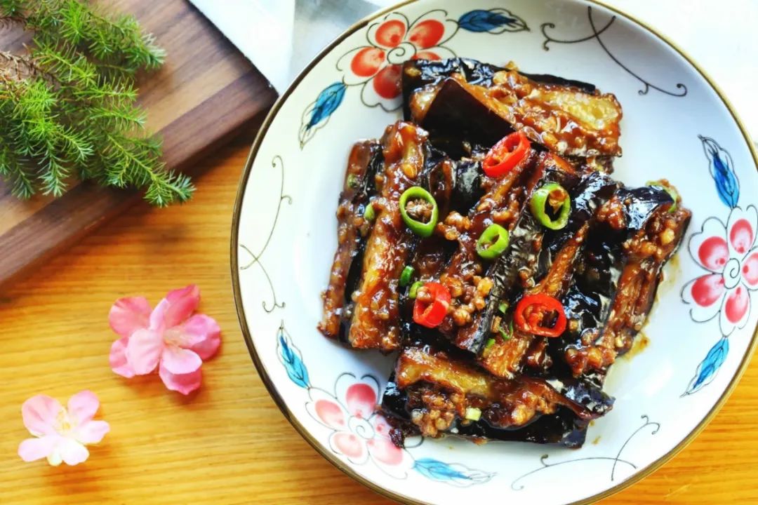 癌细胞最喜欢的5类食物,​癌细胞最喜欢和最怕的食物都是哪些？红黑榜列清楚了，别再吃..