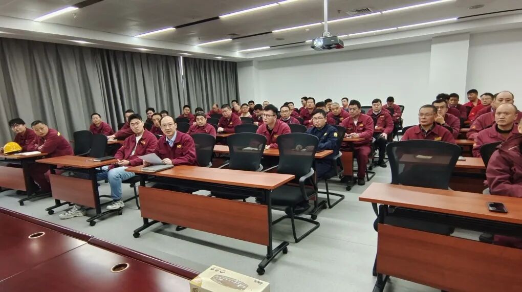 欧波同专家技术服务万里行走进淮钢