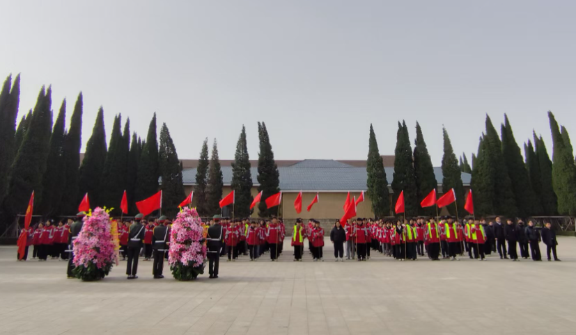 新華職業(yè)中等專(zhuān)業(yè)學(xué)校