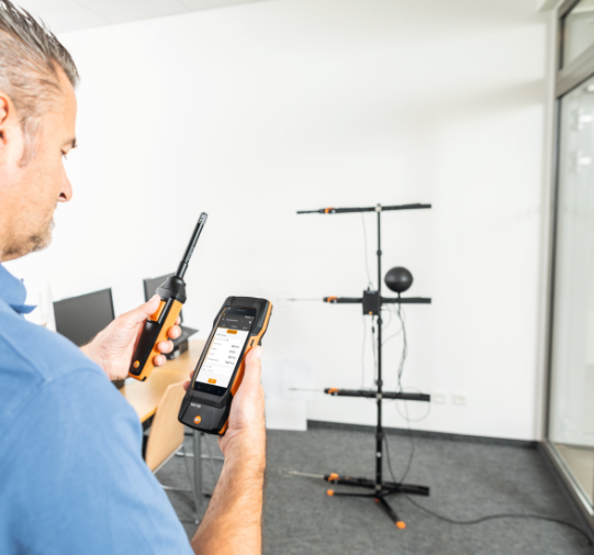 购 testo 400 PMV/PPD IAQ 套装，加赠专业测量三脚支架