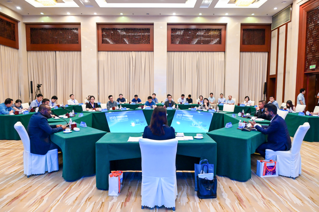 科技架橋，思想無界｜2025夏季達沃斯論壇，迅爾科技彰顯天津創(chuàng)新力量