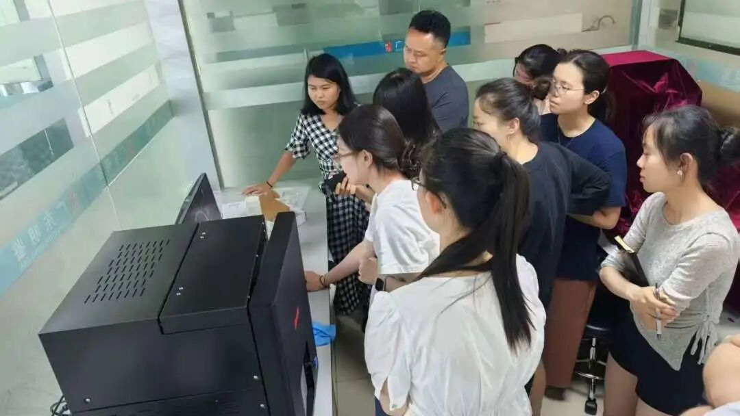 麥迪光學(xué)EasyNanoScan桌面式掃描電鏡入駐廣東明鑒文書司法鑒定所