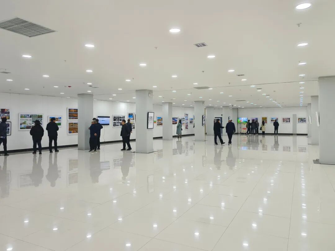 展览现场 ©丁青亮.jpg