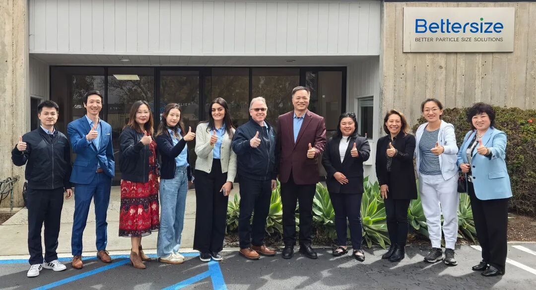 三十周年特別報(bào)道