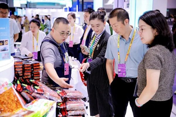 展会现场。重庆市商务委供图