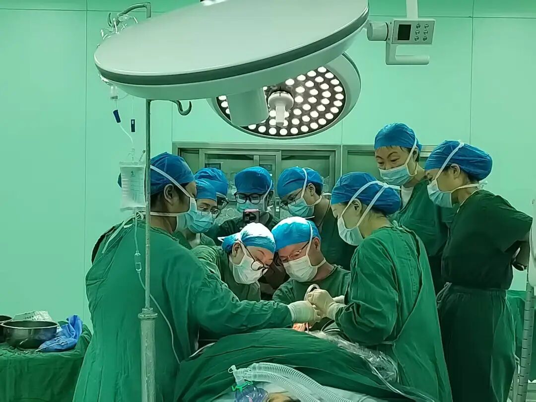 尿道张力过强怎么办【新技术】告别“尿失禁”尴尬！我院妇产科成功开展经阴道无张力尿道中段悬吊术，为女性健康“撑腰”_https://www.jmylbn.com_新闻资讯_第5张