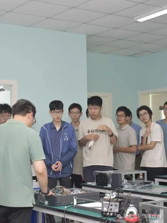 一场清华研学课，为何选择bat365在线登录网站三十年？