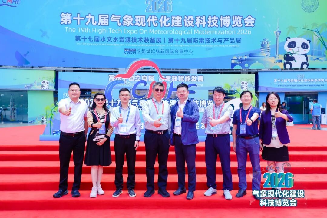 合影3.jpg